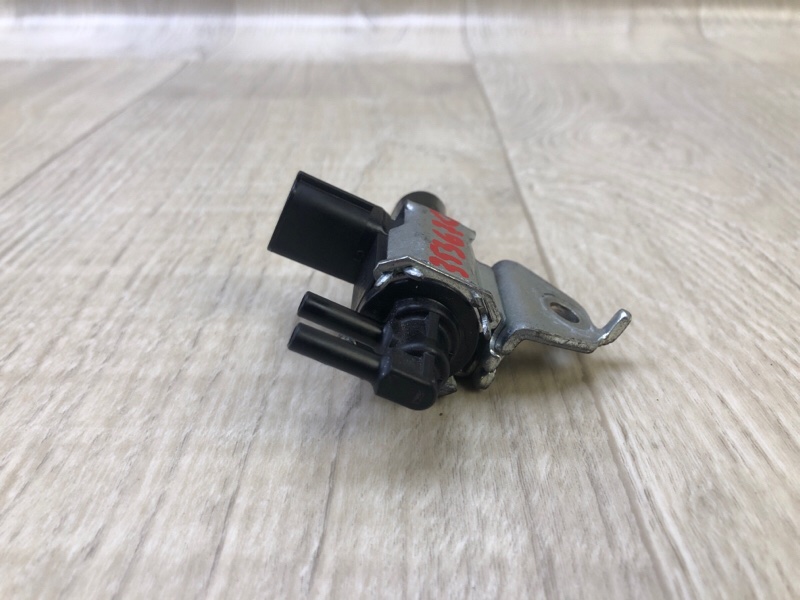 Клапан электромагнитный (вакуумный) PATHFINDER R52 12-21 2013 3.5 VQ35DE