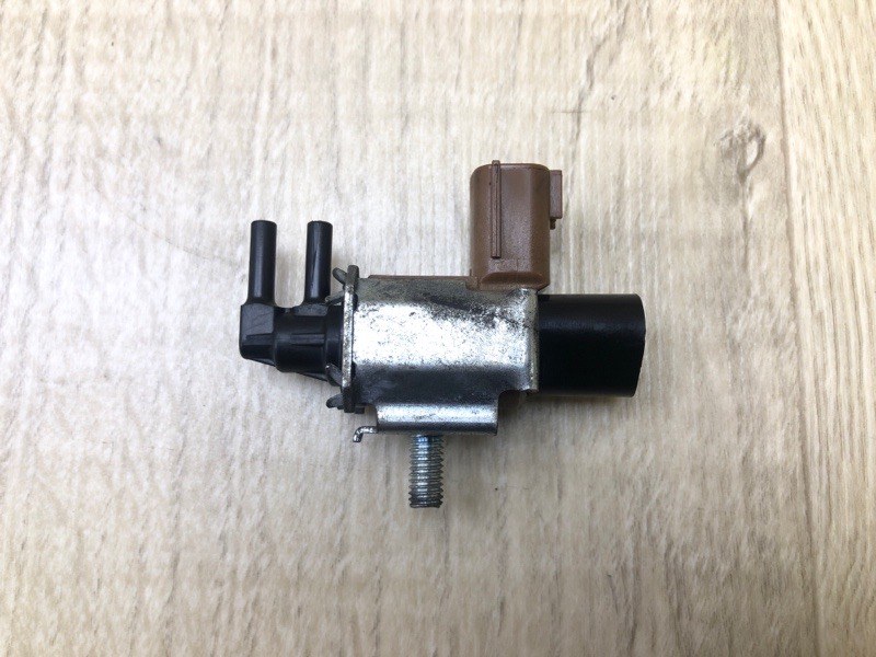 Клапан электромагнитный (вакуумный) NISSAN PATHFINDER R52 12-21 2013 3.5 VQ35DE 14955-9S00A Б/У