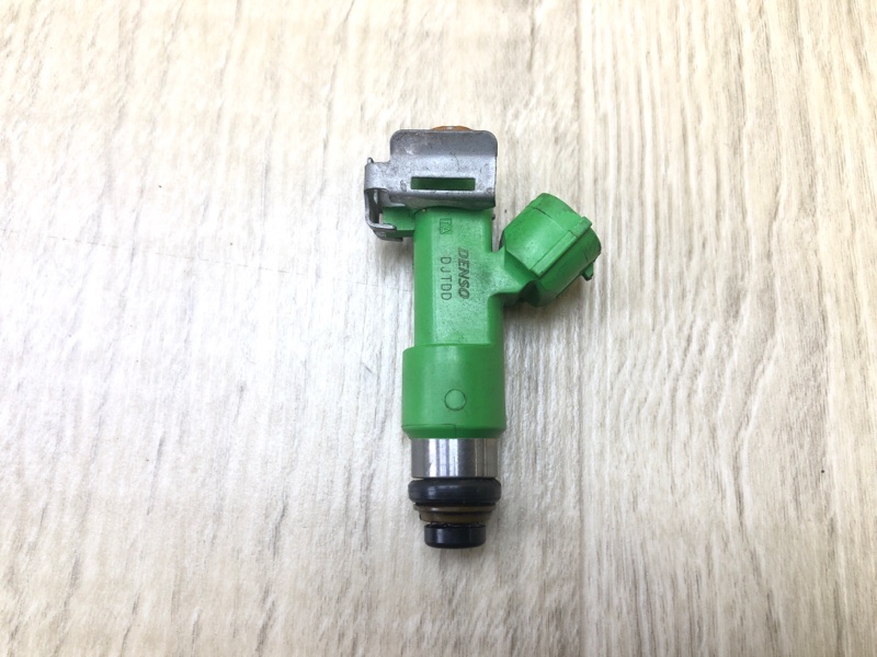 Форсунка топливная NISSAN PATHFINDER R52 12-21 2013 3.5 VQ35DE 16600-JA10A Б/У