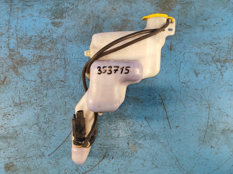 Запчасть бачок омывателя JEEP PATRIOT 10-17 2014 2.0 ECN 05303789AF Б/У Бачок омывателя JEEP PATRIOT 10-17 2014 2.0 ECN 05303789AF Б/У