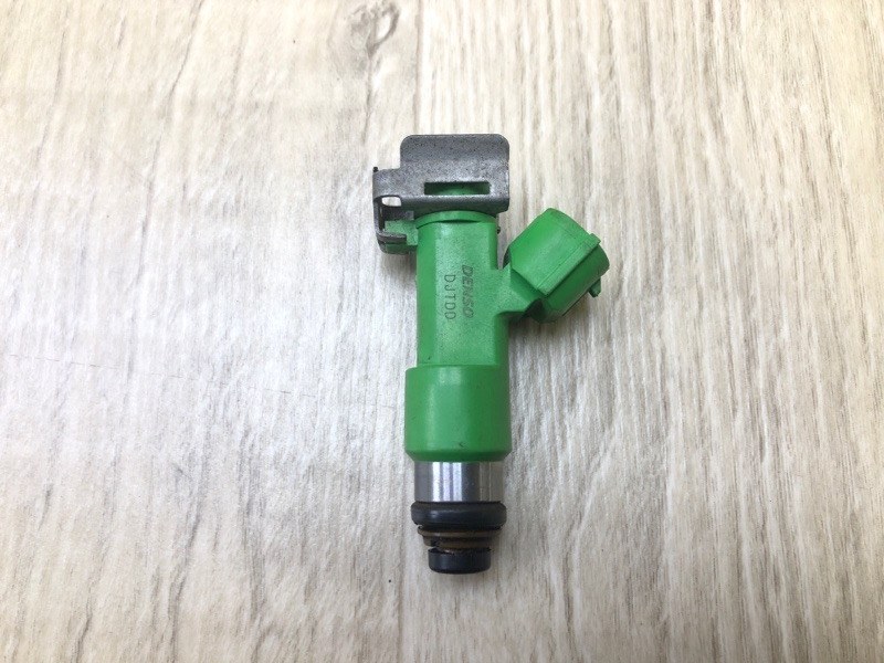 Форсунка топливная NISSAN PATHFINDER R52 12-21 2013 3.5 VQ35DE 16600-JA10A Б/У