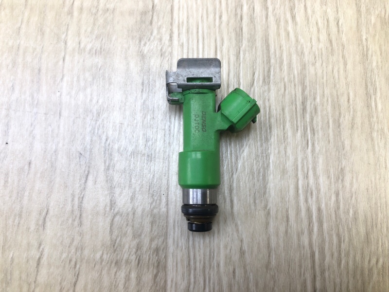 Форсунка топливная NISSAN PATHFINDER R52 12-21 2013 3.5 VQ35DE 16600-JA10A Б/У