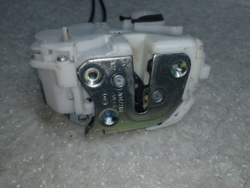 Замок двери задний правый OUTLANDER GF 12-