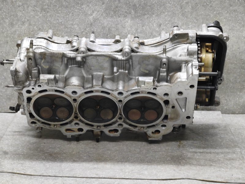 Головка блока цилиндров левая ES350 06-12