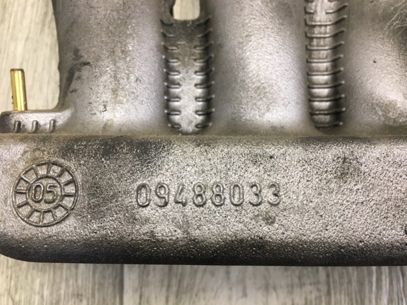 Коллектор впускной S60 00-09 2005 2.5 B5254T2