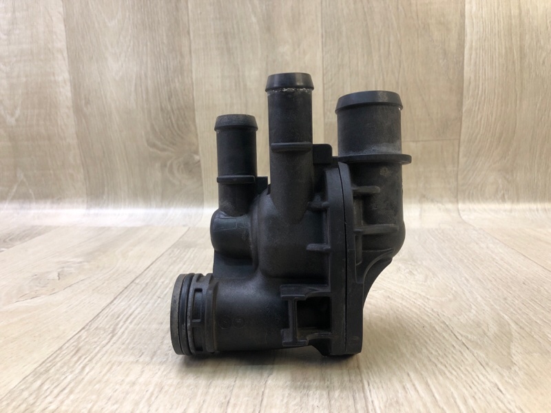 Корпус термостата ESCAPE 12-19 2018 T15HDTX