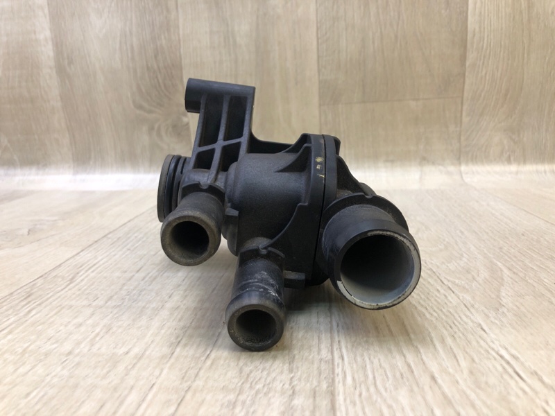 Корпус термостата ESCAPE 12-19 2018 T15HDTX