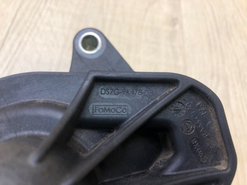 Корпус термостата ESCAPE 12-19 2018 T15HDTX