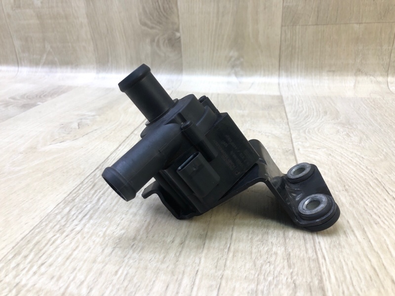 Помпа охлаждения электрическая FORD ESCAPE 12-19 2018 T15HDTX DS7Z-8C419-C Б/У