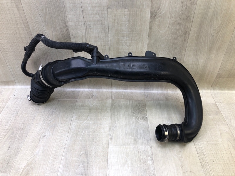 Патрубок интеркулера ESCAPE 12-19 2018 T15HDTX Патрубок интеркулера ESCAPE 12-19 2018 T15HDTX