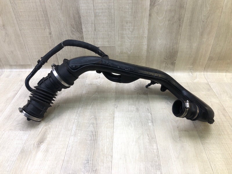 Патрубок интеркулера FORD ESCAPE 12-19 T15HDTX Патрубок интеркулера FORD ESCAPE 12-19 T15HDTX