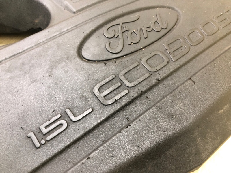 Накладка двигателя декоративная ESCAPE 12-19 2018 T15HDTX