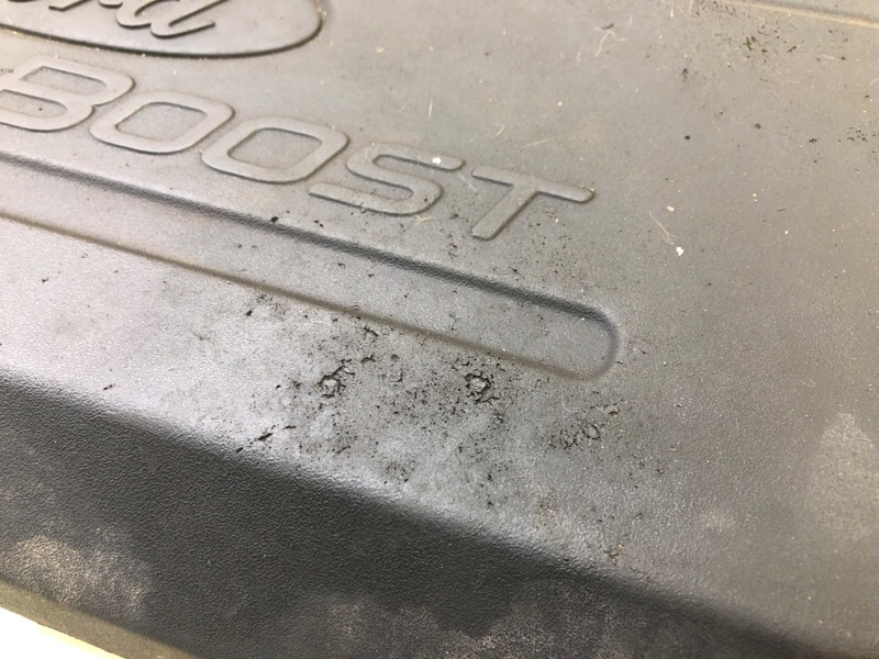 Накладка двигателя декоративная ESCAPE 12-19 2018 T15HDTX