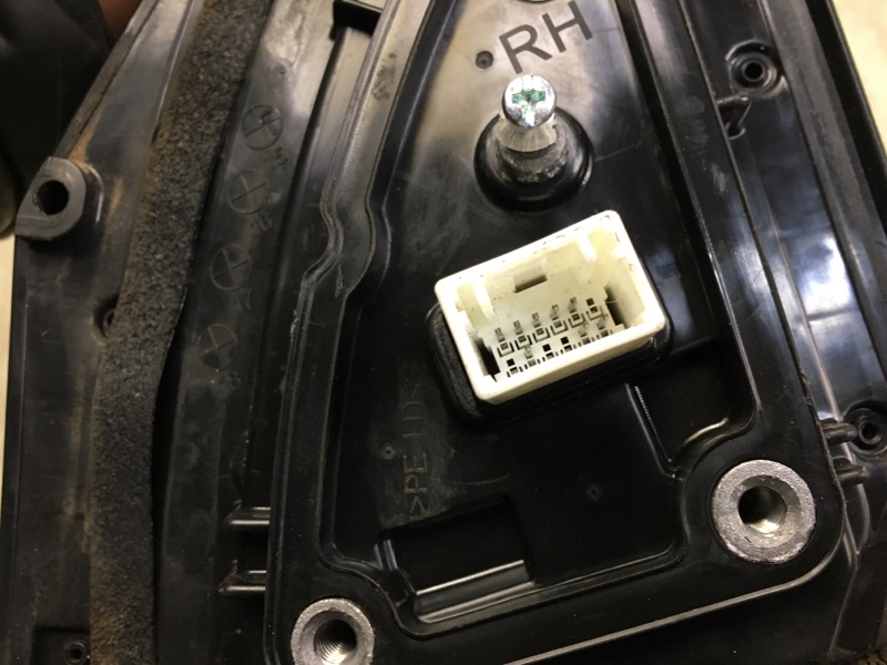 Зеркало правое TUCSON TL 15-20 2015 G4FJ 1.6 Зеркало правое TUCSON TL 15-20 2015 G4FJ 1.6