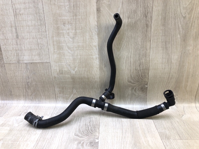 Патрубок системы охлаждения FORD ESCAPE 12-19 2018 T15HDTX F1FZ-8B504-G Б/У