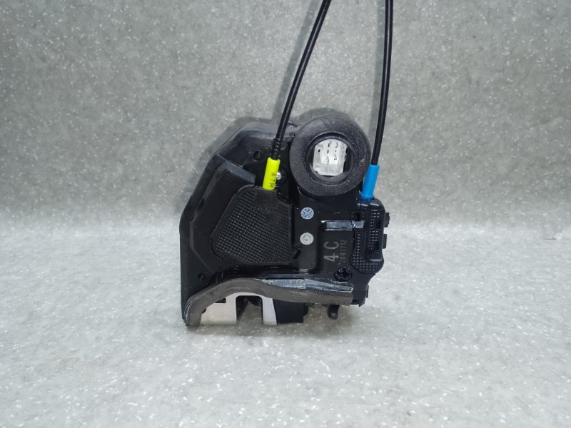 Замок двери задний левый PRIUS C/AQUA 11-14 Замок двери задний левый PRIUS C/AQUA 11-14