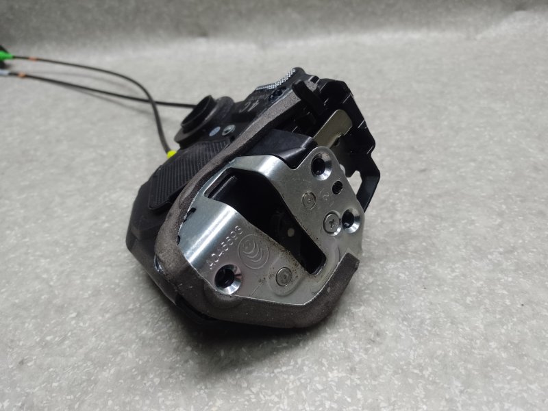 Замок двери задний левый PRIUS C/AQUA 11-14 Замок двери задний левый PRIUS C/AQUA 11-14