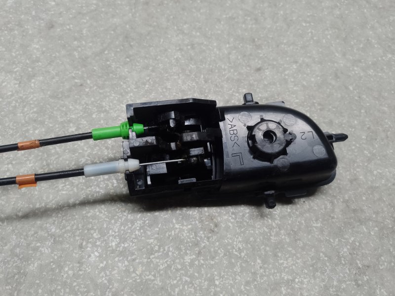 Замок двери задний левый PRIUS C/AQUA 11-14 Замок двери задний левый PRIUS C/AQUA 11-14