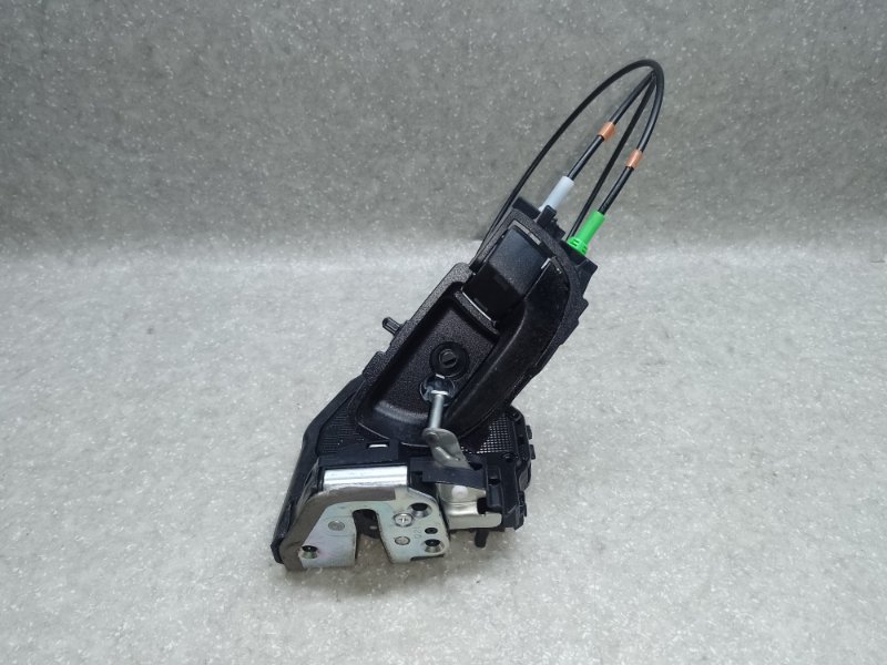 Запчасть замок двери задний правый TOYOTA PRIUS C/AQUA 11-14 69050-42021 Б/У Замок двери задний правый TOYOTA PRIUS C/AQUA 11-14 69050-42021 Б/У