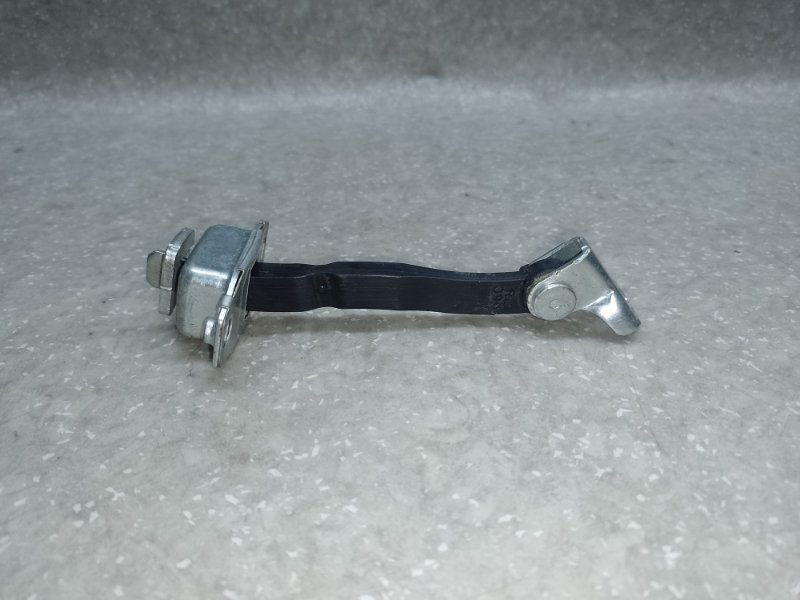 Ограничитель двери задний TOYOTA PRIUS C/AQUA 11-14 Ограничитель двери задний TOYOTA PRIUS C/AQUA 11-14