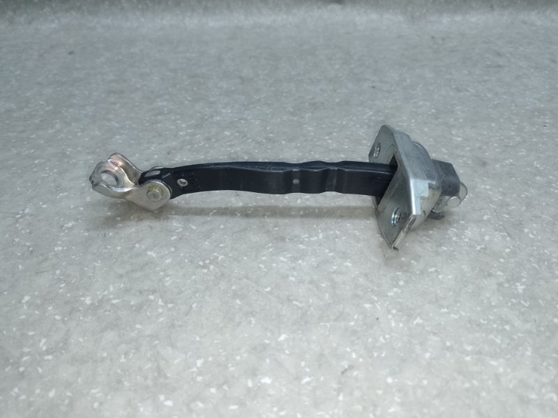 Ограничитель двери передний TOYOTA PRIUS C/AQUA 11-14