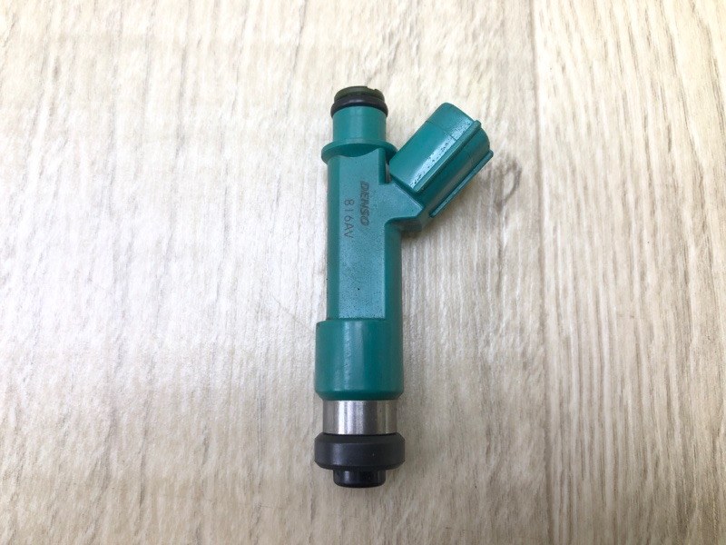 Форсунка топливная SUZUKI GRAND VITARA 05-15 Внедорожник 2.4 J24B 15710-78K00 Б/У