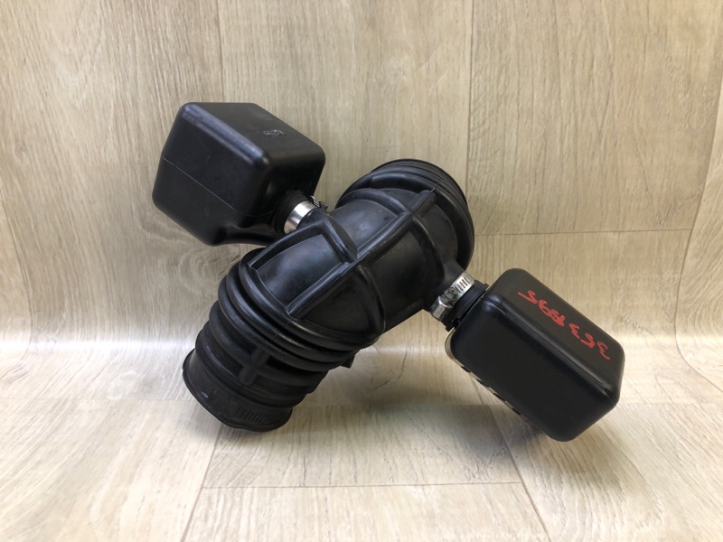 Патрубок воздушного фильтра SUZUKI GRAND VITARA 05-15 Внедорожник 2.4 J24B 13881-78K00 Б/У