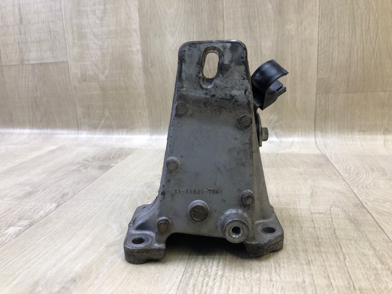 Кронштейн двигателя правый SUZUKI GRAND VITARA 05-15 Внедорожник 2.4 J24B