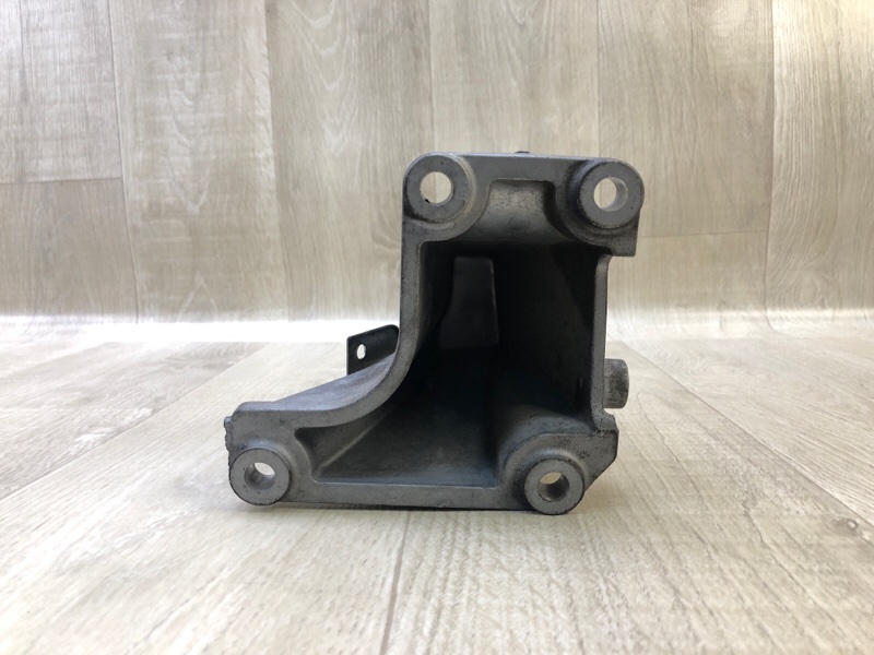 Кронштейн двигателя правый GRAND VITARA 05-15 Внедорожник 2.4 J24B