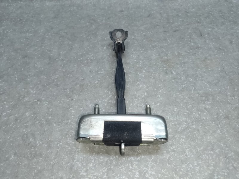 Ограничитель двери задний CAMRY 50 12-15