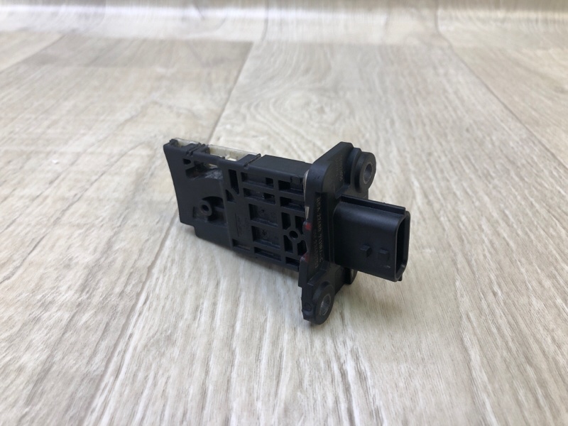 Расходомер воздуха INFINITI Q50 20- 2021 3.0 VR30DDTT 22680-7131R Б/У