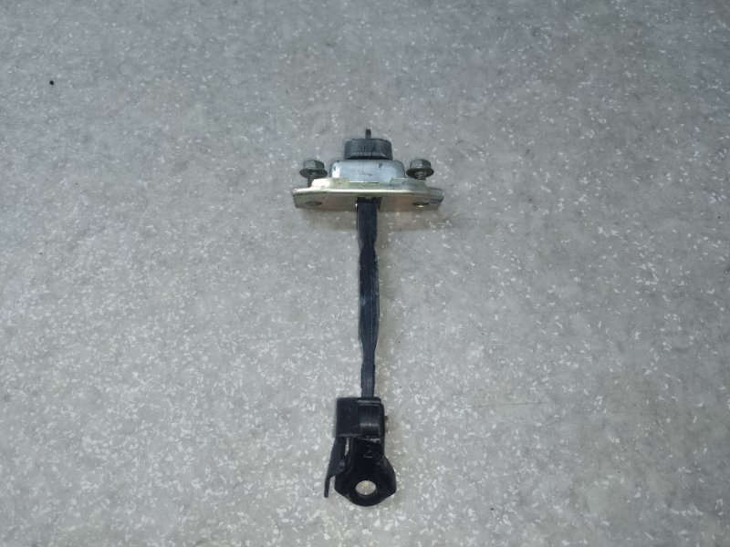 Запчасть ограничитель двери передний правый LEXUS ES300 ES330 01-06 Седан 68610-33060 Б/У Ограничитель двери передний правый LEXUS ES300 ES330 01-06 Седан 68610-33060 Б/У