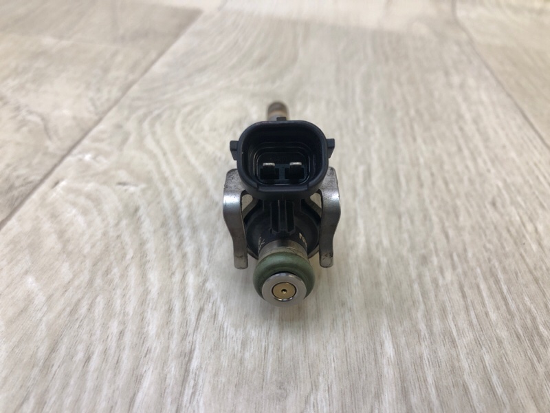 Форсунка топливная Q50 20- 2021 3.0 VR30DDTT Форсунка топливная Q50 20- 2021 3.0 VR30DDTT