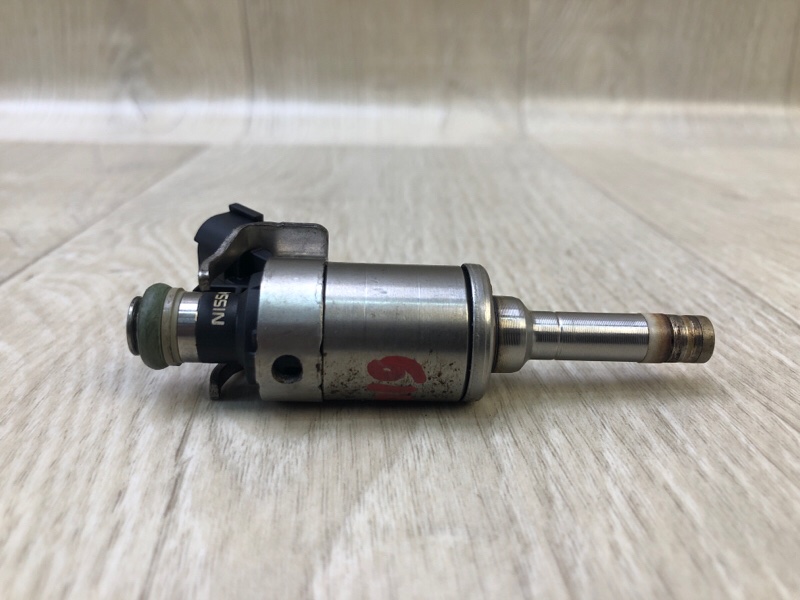 Форсунка топливная Q50 20- 2021 3.0 VR30DDTT Форсунка топливная Q50 20- 2021 3.0 VR30DDTT