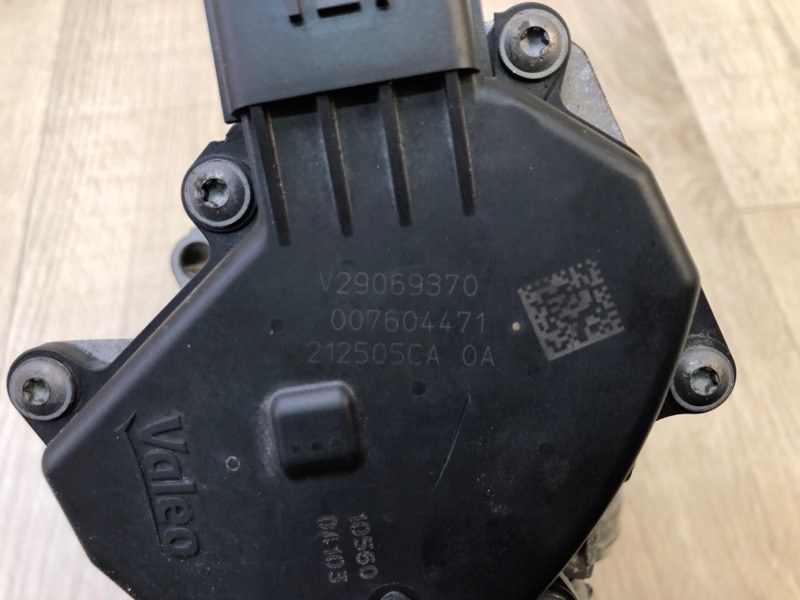 Термостат Q50 20- 2021 3.0 VR30DDTT