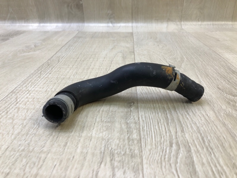 Патрубок интеркулера правый Q50 20- 2021 3.0 VR30DDTT