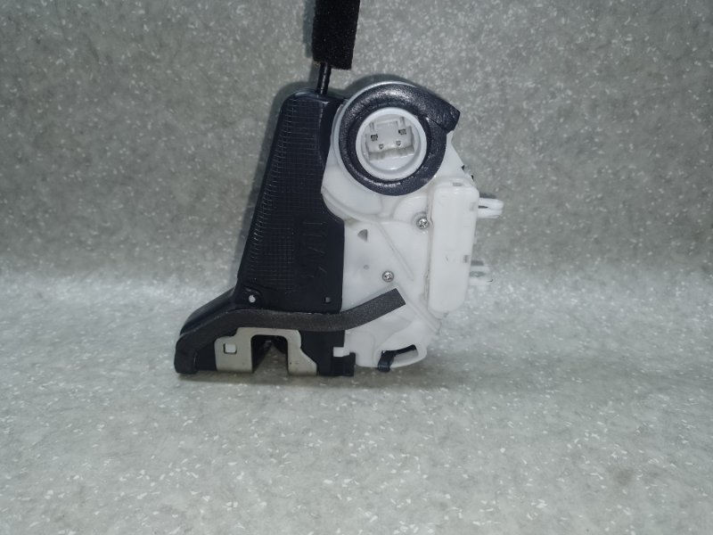 Замок двери задний левый TLX 14-17 2017 Седан 2.4