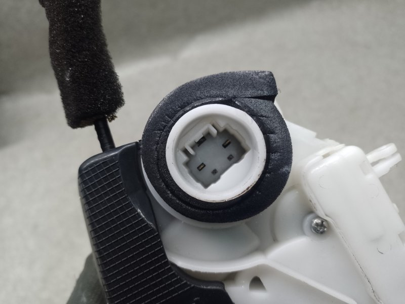 Замок двери задний левый TLX 14-17 2017 Седан 2.4