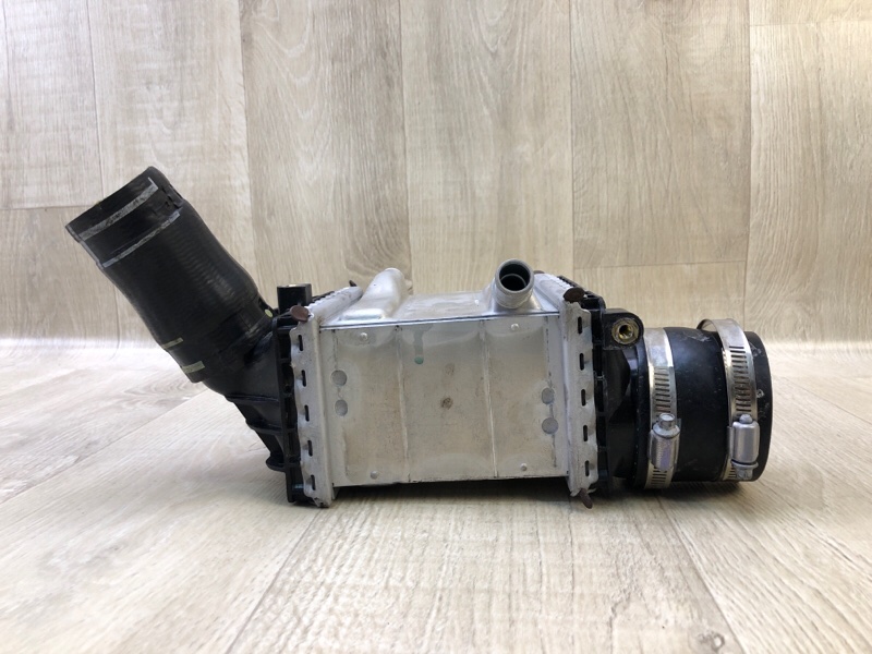 Радиатор интеркулера правый Q50 20- 2021 3.0 VR30DDTT