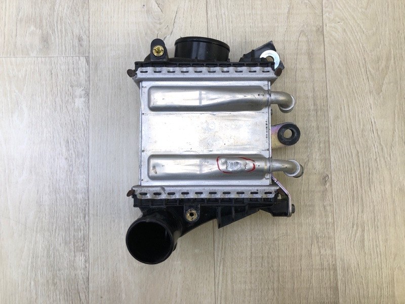 Радиатор интеркулера левый Q50 20- 2021 3.0 VR30DDTT