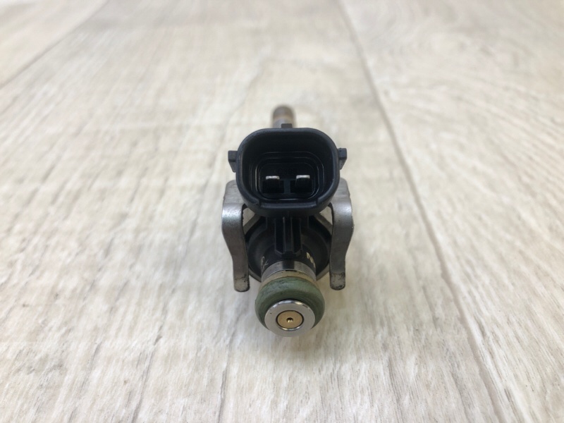 Форсунка топливная Q50 20- 2021 3.0 VR30DDTT Форсунка топливная Q50 20- 2021 3.0 VR30DDTT