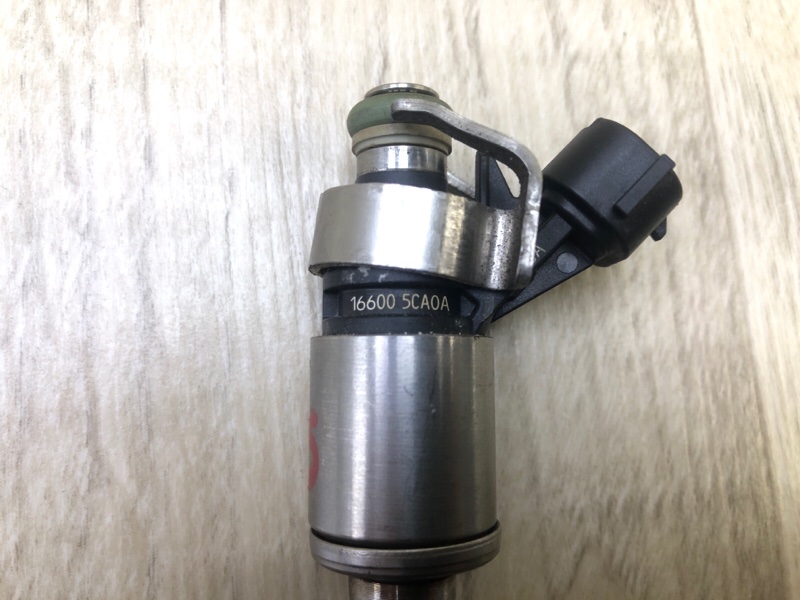 Форсунка топливная Q50 20- 2021 3.0 VR30DDTT Форсунка топливная Q50 20- 2021 3.0 VR30DDTT