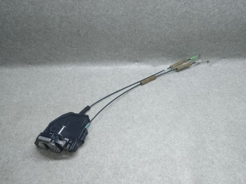 Запчасть замок двери задний правый TOYOTA PRIUS PLUS 11-14 69050-33120 Б/У Замок двери задний правый TOYOTA PRIUS PLUS 11-14 69050-33120 Б/У