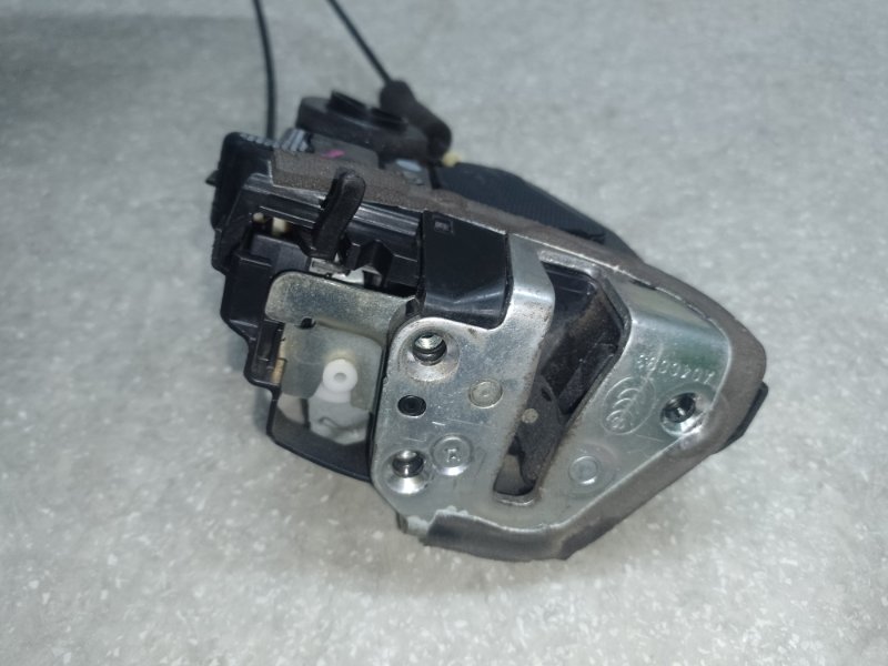 Замок двери задний правый PRIUS PLUS 11-14 Замок двери задний правый PRIUS PLUS 11-14