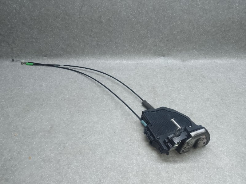 Запчасть замок двери задний левый TOYOTA PRIUS PLUS 11-14 69060-33120 Б/У Замок двери задний левый TOYOTA PRIUS PLUS 11-14 69060-33120 Б/У