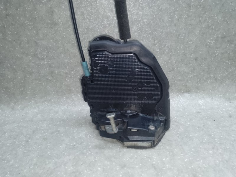 Замок двери задний левый TOYOTA PRIUS PLUS 11-14 Замок двери задний левый TOYOTA PRIUS PLUS 11-14