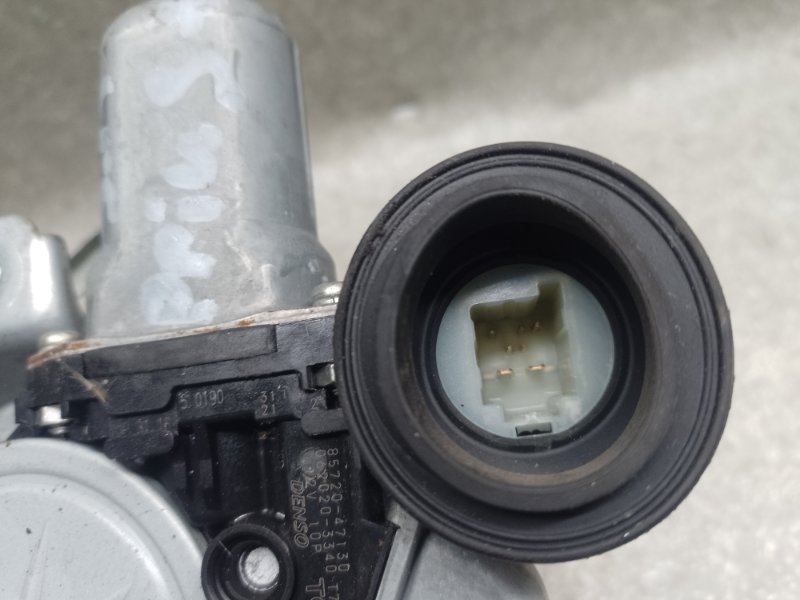 Стеклоподъемник задний левый TOYOTA PRIUS PLUS 11-14