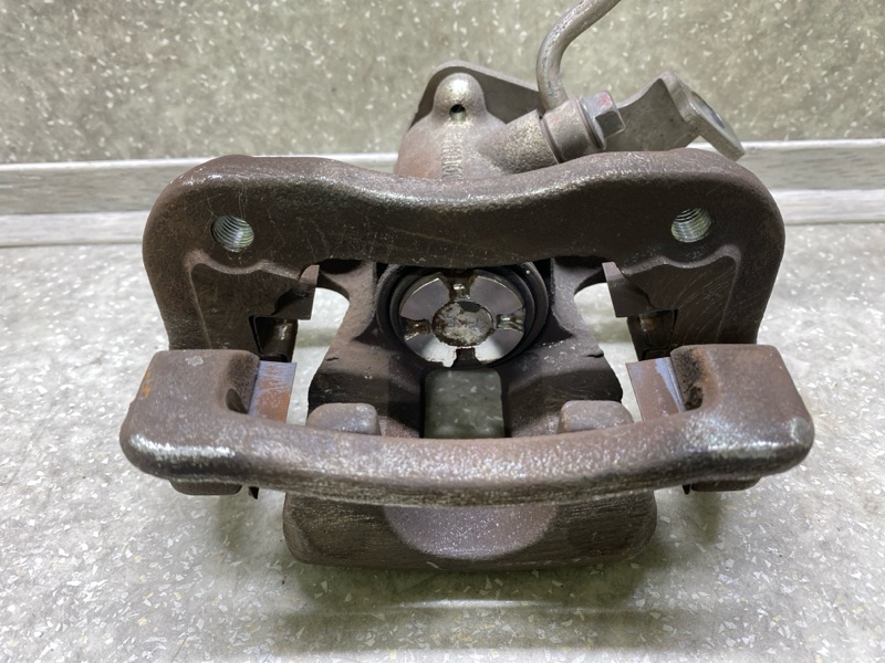 Суппорт тормозной задний левый HYUNDAI ACCENT RB 10-