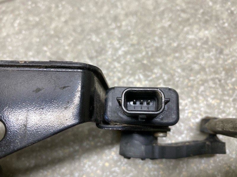 Датчик положения кузова NISSAN X-TRAIL/ROGUE T32 13-20