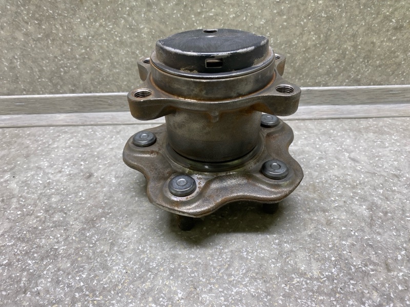 Ступица задняя JUKE 10-19